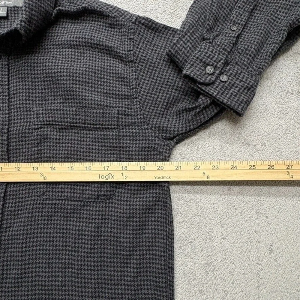Croft and Barrow Button Down Long Sleeve Shirt Mens Small Gray Cotton‎ Casual
